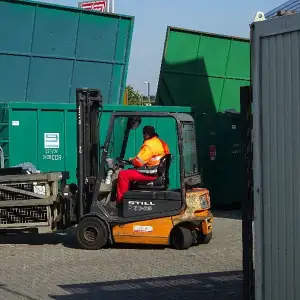 GABELSTAPLERFAHRER/IN