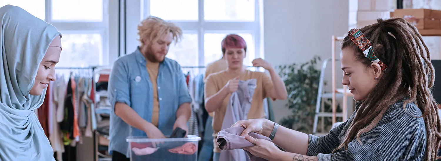 Spendenannahme, Foto: Julia M. Camero, pexels.com